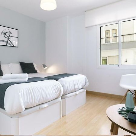 Malagueta Blue Apartment Малага Екстериор снимка