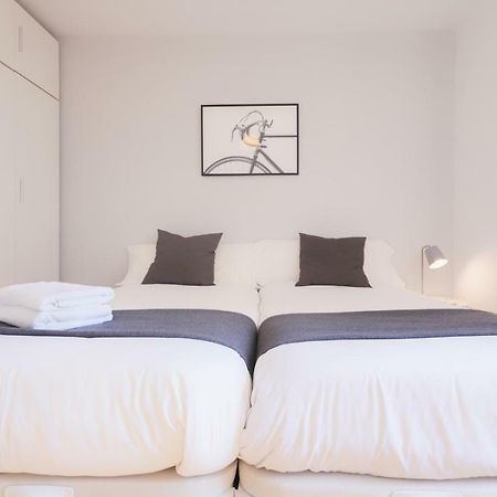 Malagueta Blue Apartment Малага Екстериор снимка