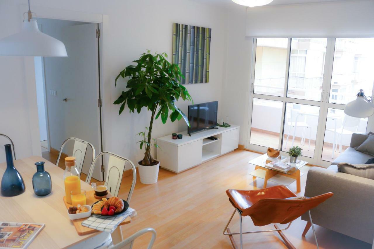 Malagueta Blue Apartment Малага Екстериор снимка