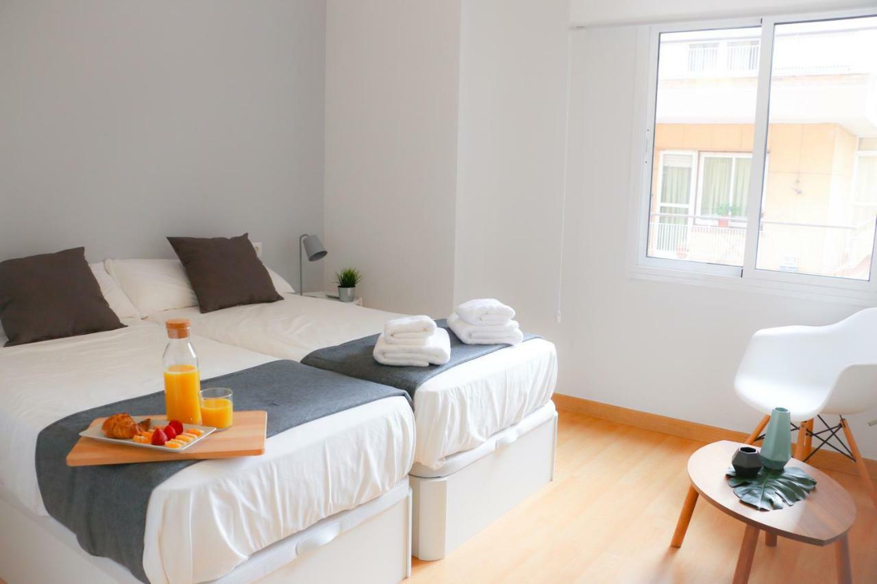 Malagueta Blue Apartment Малага Екстериор снимка