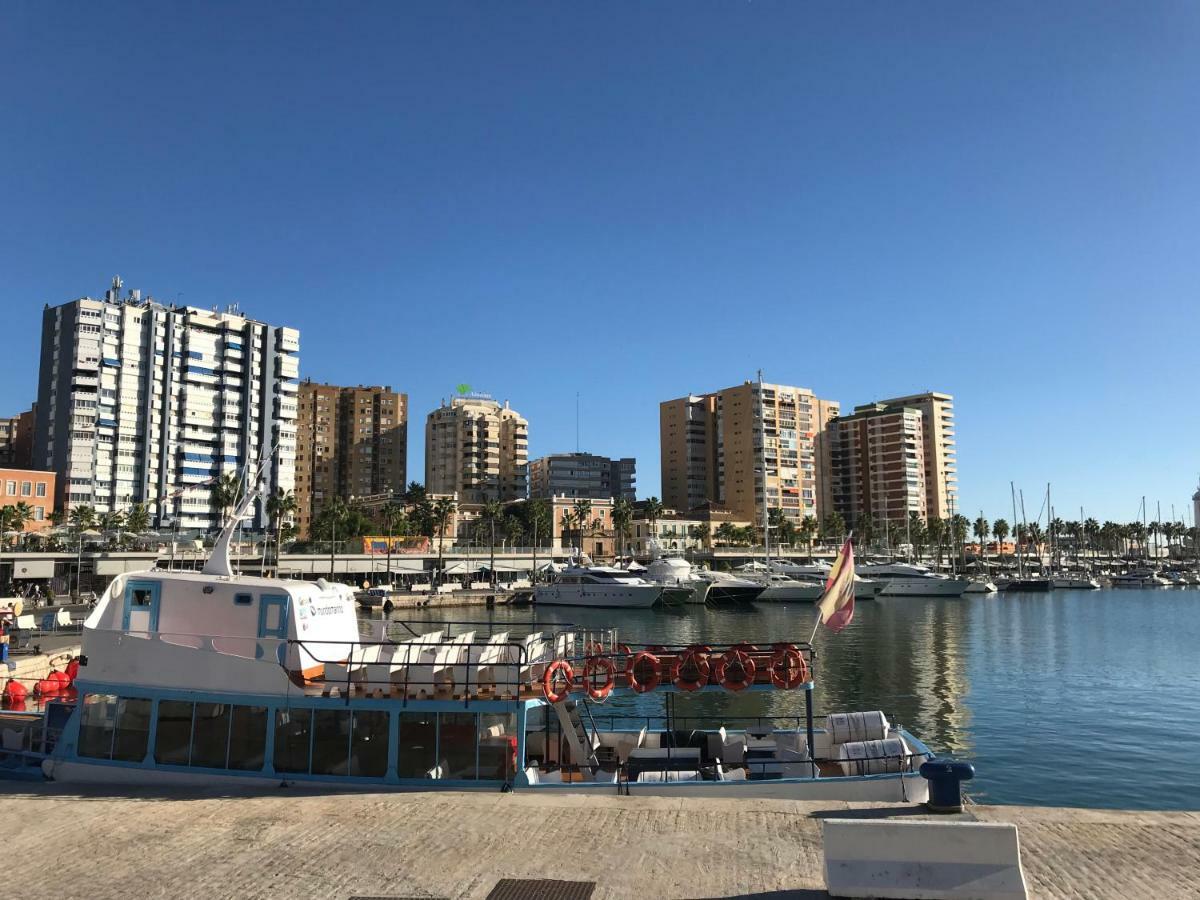 Malagueta Blue Apartment Малага Екстериор снимка