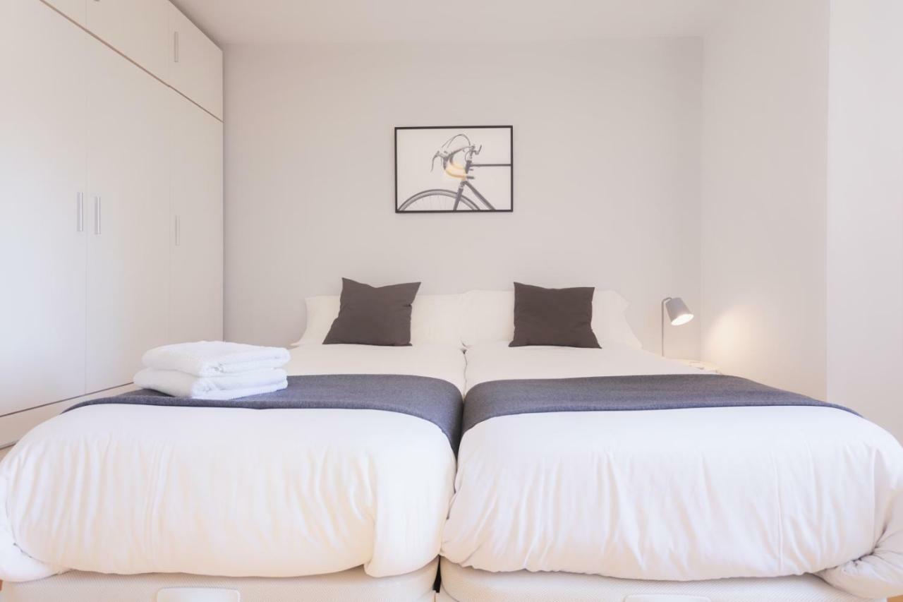 Malagueta Blue Apartment Малага Екстериор снимка